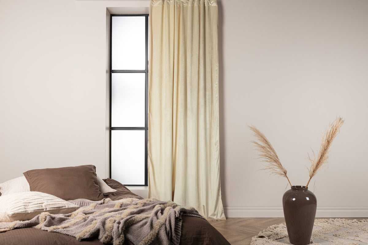 Curtain 135 x 250