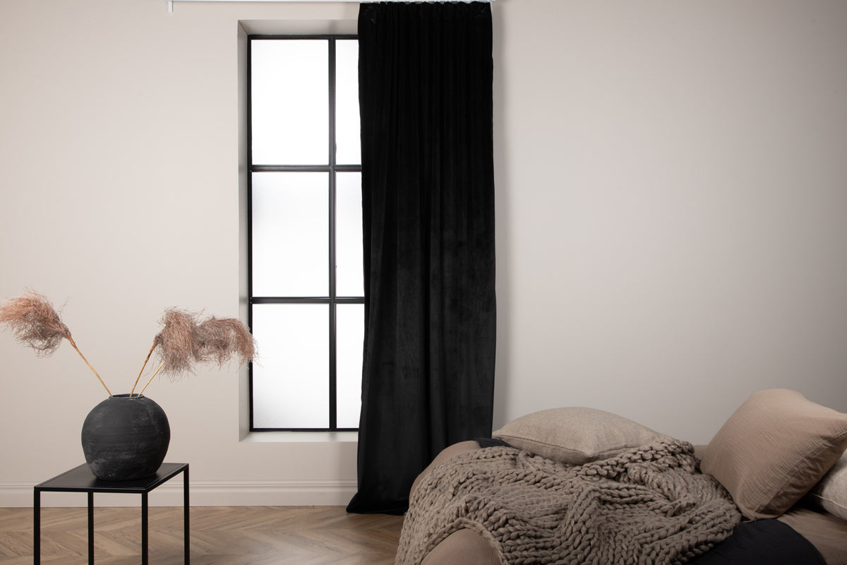 Curtain 135 x 250