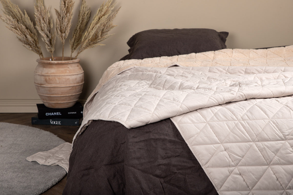Bedspread 250 x 150 Beige