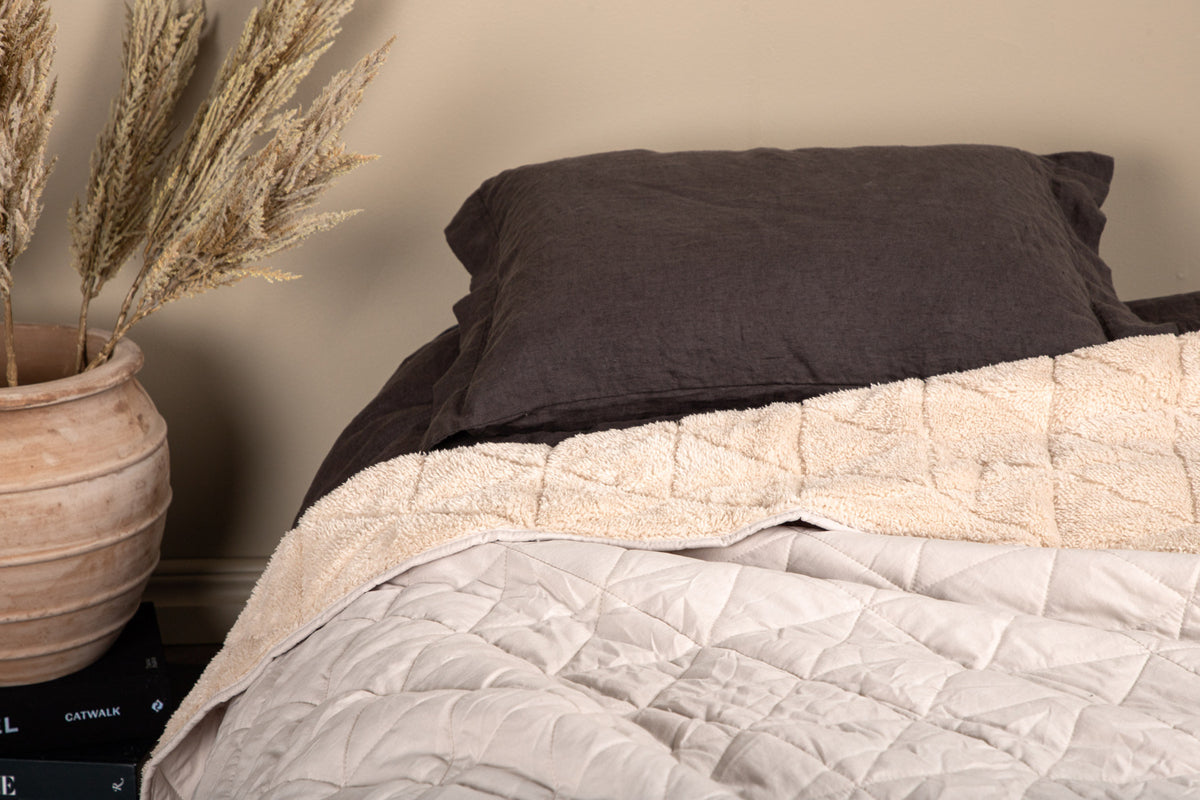 Bedspread 260 x 180 Beige
