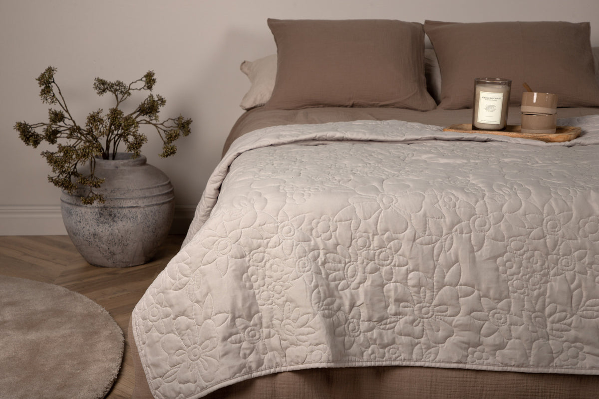 Bedspread 250 x 150 Beige