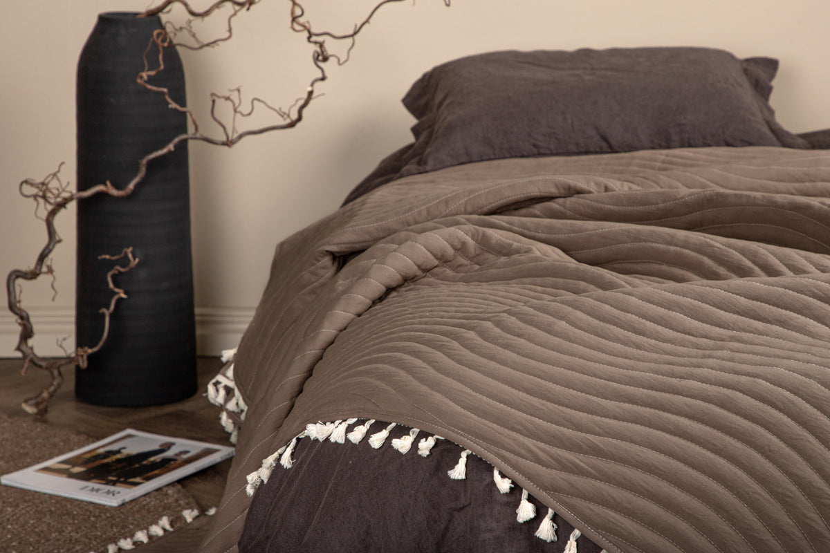 Bedspread 260 x 260 Brown