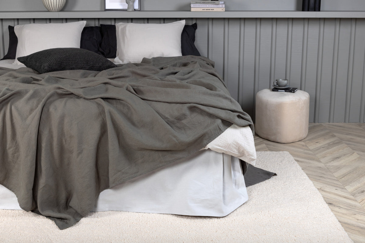 Bedspread 250 x 150 Light Grey