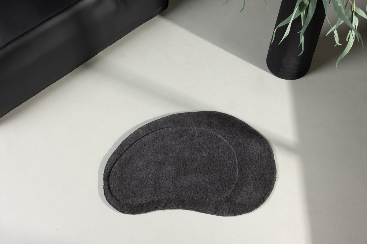Oval Carpet 50 x 75 Dark Grey