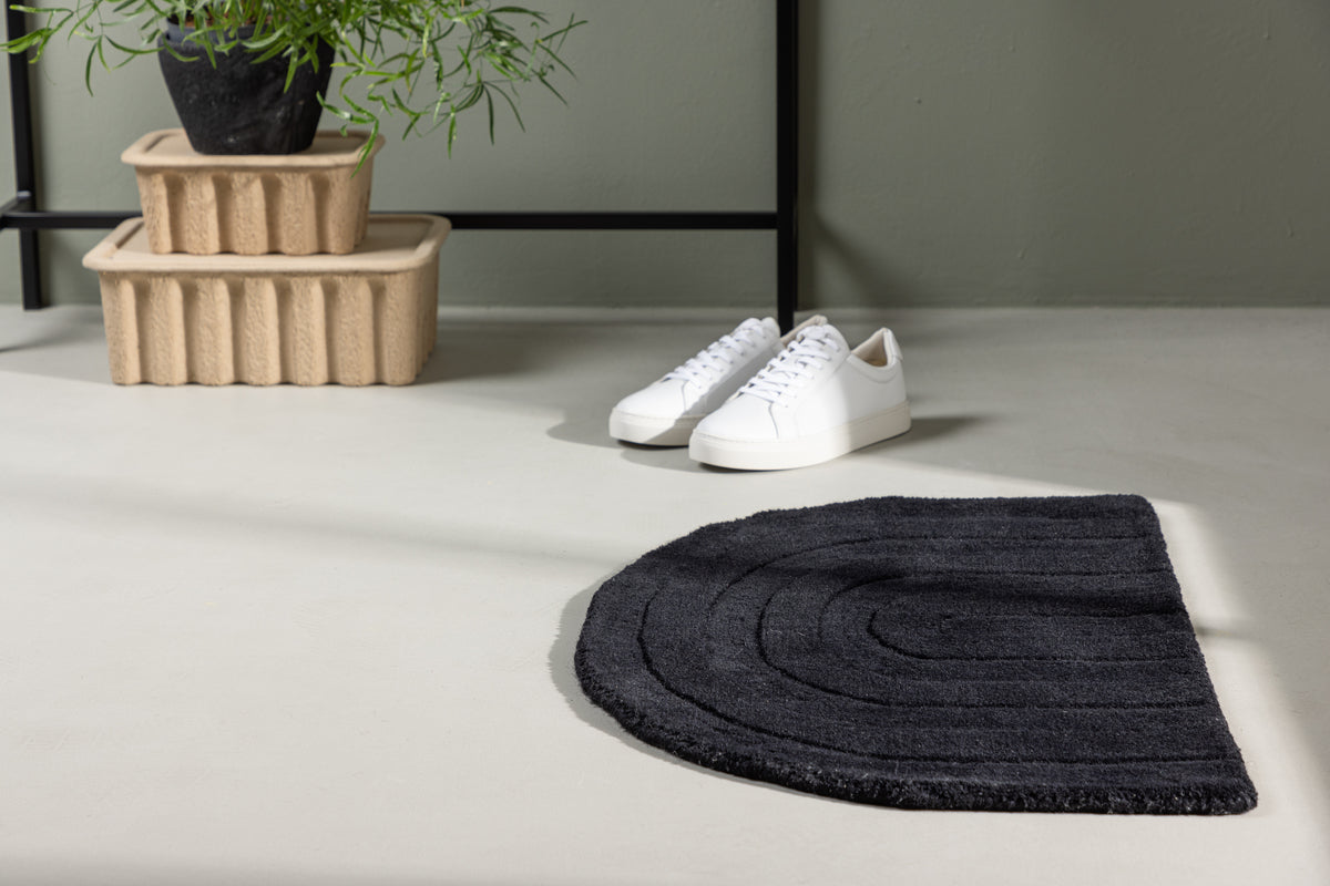 Oval Carpet 50 x 80 Black