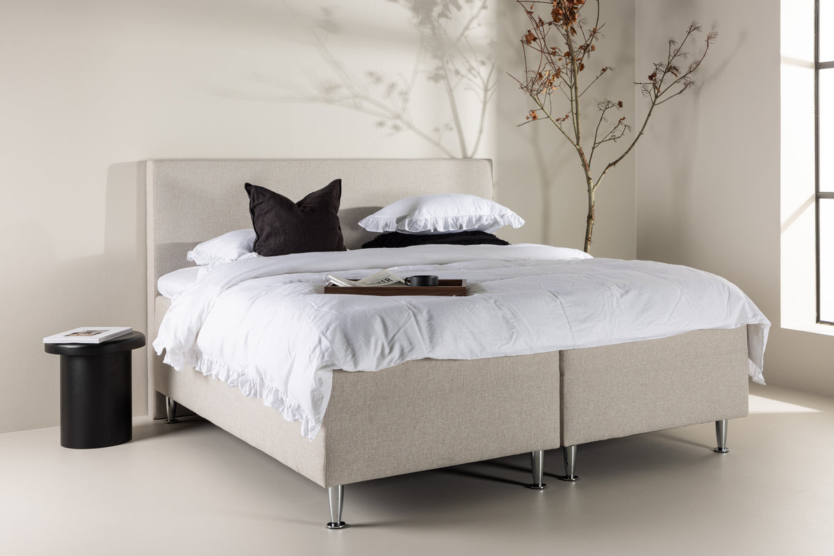 Double Bed 180 x 200