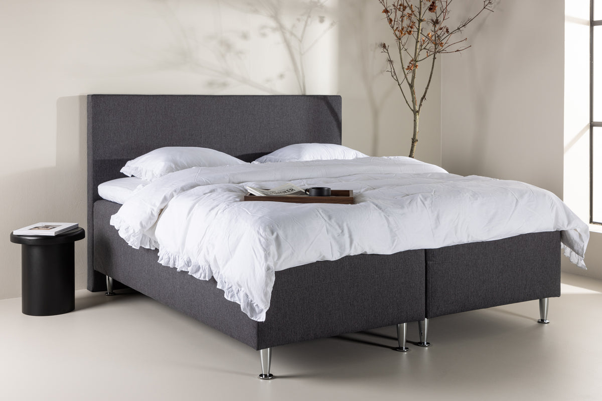 Double Bed 180 x 200