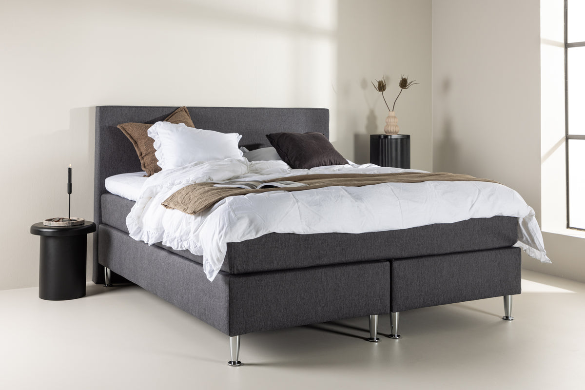 Double Bed 180 x 200