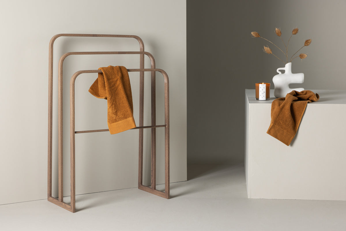 Hanger 30 x 76