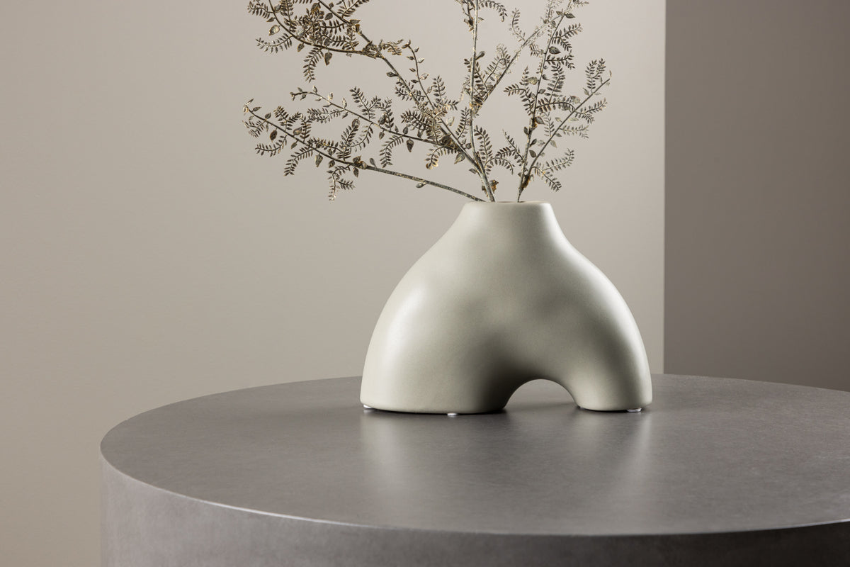 Vase 15 x 21 x 8 Light Grey